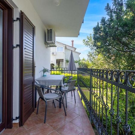 Soper - Top Location 300 M From The Sea Porec Bagian luar foto